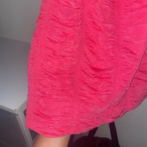 Pretty Pink Bodycon Dress - Picture 3 of 3